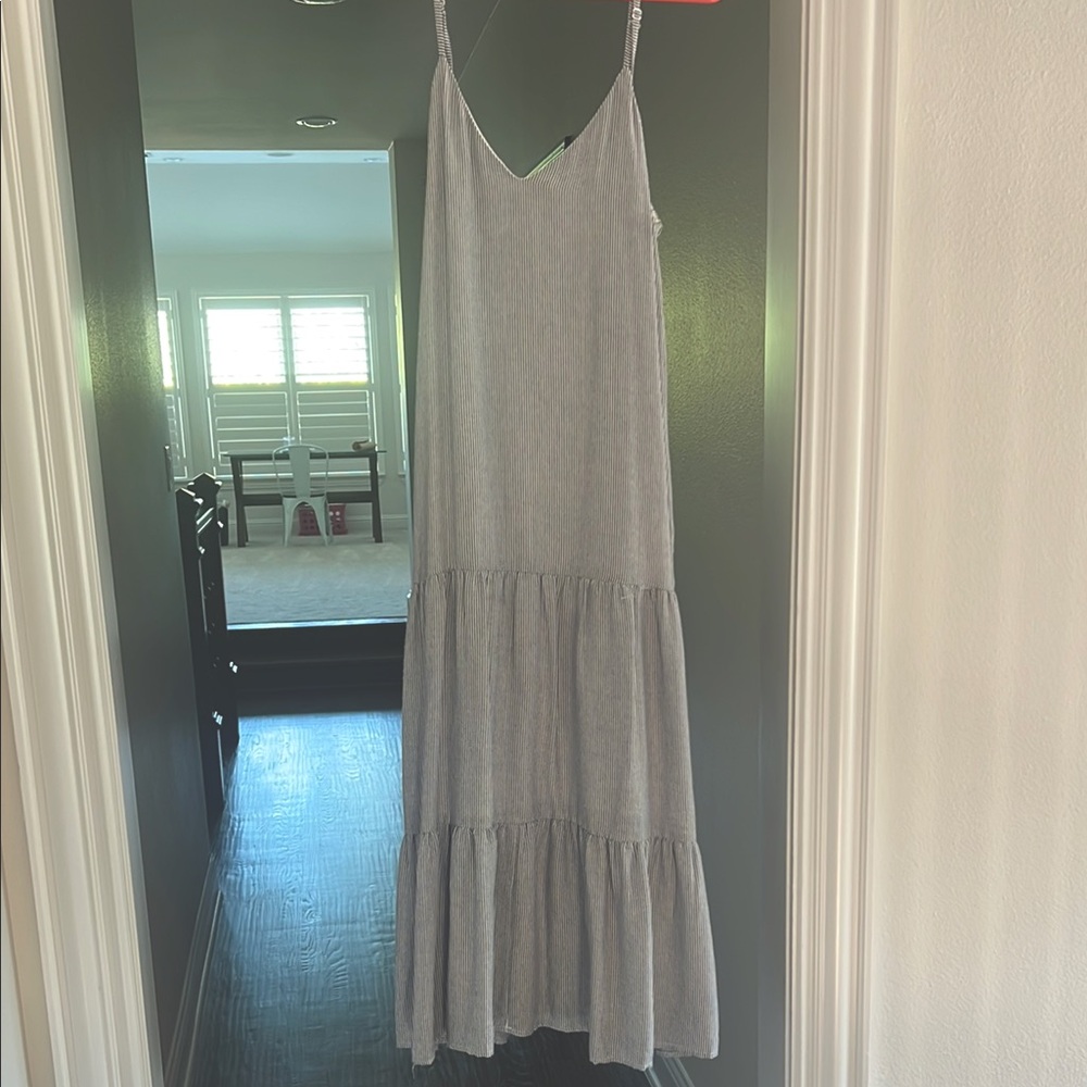 Elegant Gray Maxi Dress